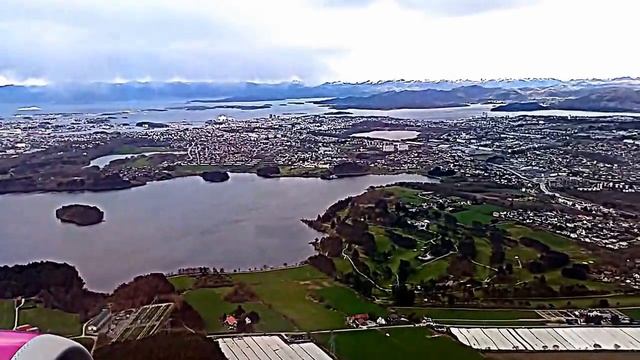 Landing at Stavanger Airport (Sola) - Lądowanie w Stavanger - APRIL 2014, Wizzair from Katowice смотреть онлайн