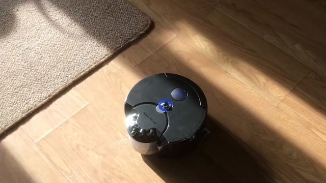Dyson 360 Eye Demo in single charge cleaning mode смотреть онлайн