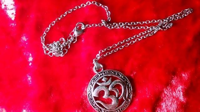 ASMR mantra: Hari Om Tat Sat смотреть онлайн