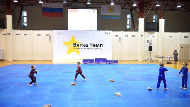 Вятка Чемп 2018 - Акробатический танец - 10 смотреть онлайн