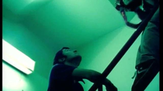 Radiohead - Follow Me Around смотреть онлайн