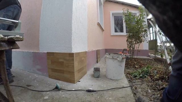 28. Укладка цокольной плитки день 1 (часть 1) смотреть онлайн