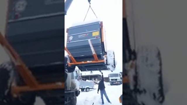Отгрузка пресс-подборщика RB 15. смотреть онлайн