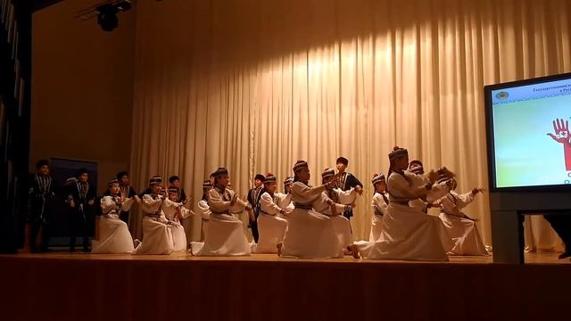 Детский ансамбль "Герел". Калмыцкий танец "Чичердык" смотреть онлайн