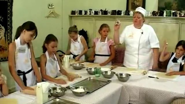 Дети на Даче. Вареники с вишней смотреть онлайн