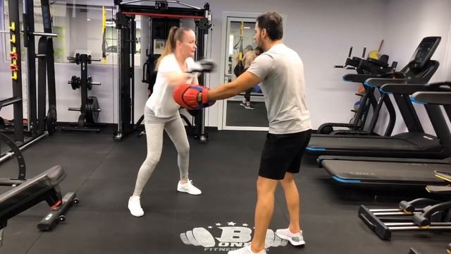 Кикбоксинг Тренировка.  Молодец!