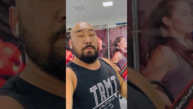 Физкультурой занимаюсь и рекомендую всем подписчикам ???5.08.2022 смотреть онлайн