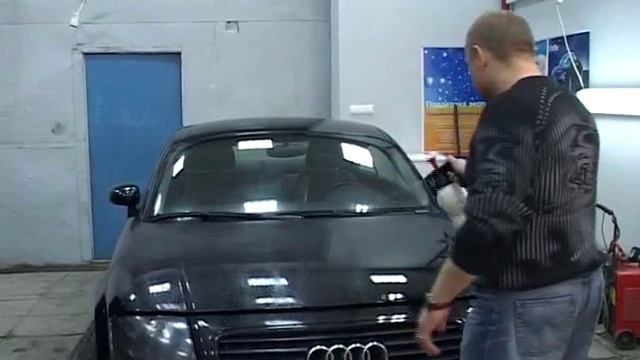 Рисунок на пленке автомобиля. смотреть онлайн