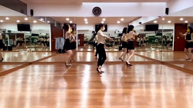 Tears of Gold - Line Dance (Demo). Choreo by. Gary O'Reilly & Maggie Galagher смотреть онлайн