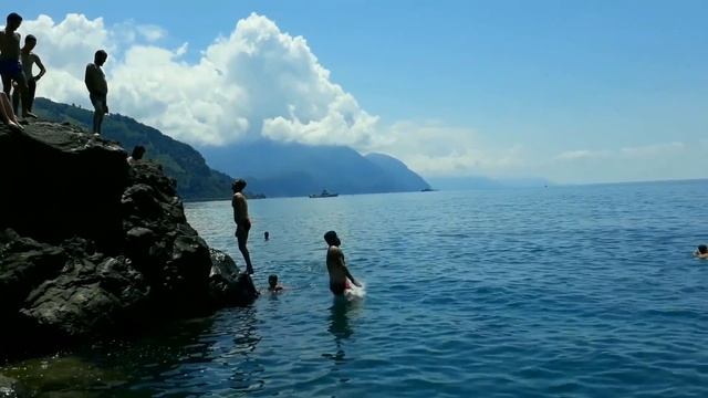 Море в Грузии. Озеро. Бассейн. The Sea in Georgia. The Lake. The swimming pool смотреть онлайн
