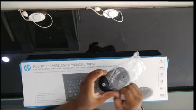 HP Slim Multimedia Wireless Keyboard and Mouse смотреть онлайн
