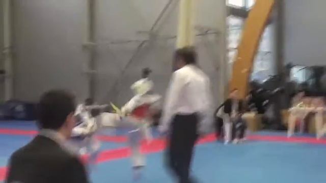 Тупиков Артем (28кг), 1 бой, 06.12.2014