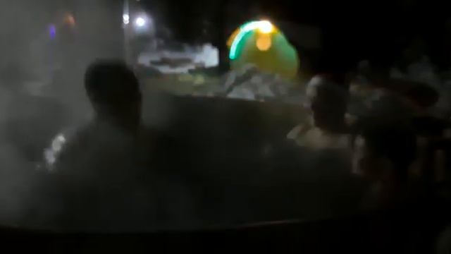 Почему у нас в купели было мало воды...Приходит волна... А ты как хотела?) смотреть онлайн