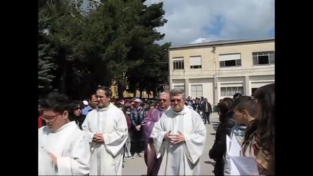 Incontro con il Vescovo presso la scuola "N. Ingannamorte"-Gravina смотреть онлайн