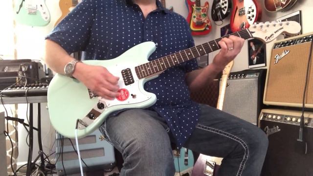 Squier Mustang First Impression & My Honest Opinion $149 Guitar In SURF GREEN W/ Humbuckers смотреть онлайн