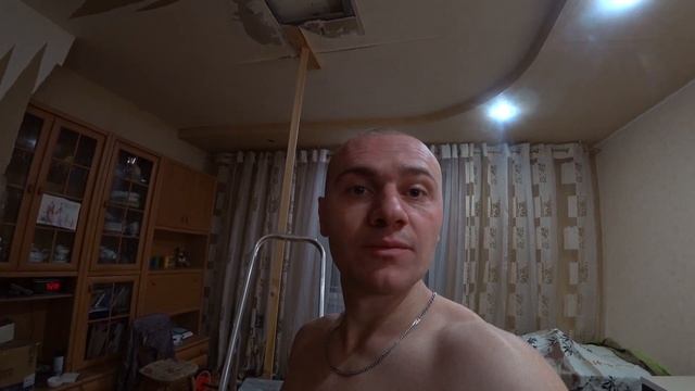 Демонтаж потолка подвесного из гипсокартона. смотреть онлайн