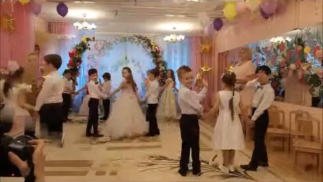 В ДГ "Надежда" прошел праздник, посвященный переходу детей в 1 класс! (гр. №9) смотреть онлайн