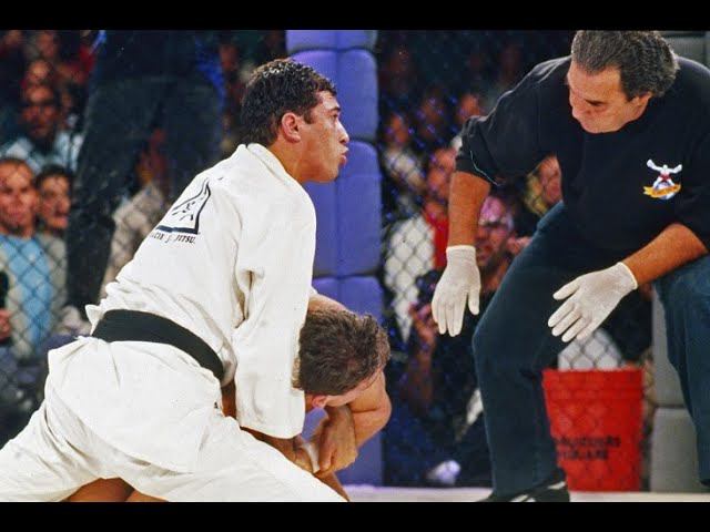 Как БЖЖ ПОМОГЛО ДЕВУШКЕ. БЖЖ Vs САМБО, ДЗЮДО и ВОЛЬНИКОВ