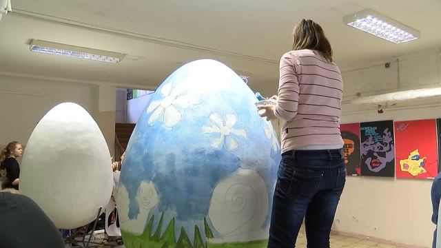 Город готовится к Пасхе смотреть онлайн