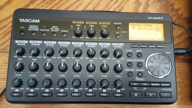 Tascam DP-008, Behringer Xenyx 1002B, Alto professional ZMX122FX for Cort M600. смотреть онлайн