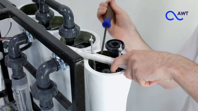 Как пользоваться ключом для снятия крышек мембран смотреть онлайн