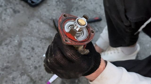 ПРОДАЛИ ГНИЛУХУ И ЗАРАБОТАЛИ ДЕНЕГ НА МЕЧТУ! Мамкины перекупы в деле! смотреть онлайн