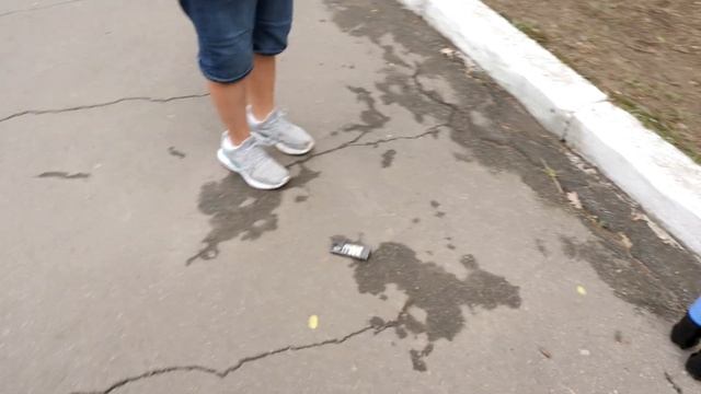 РАЗБИВАЕМ И ЛОМАЕМ КНОПОЧНЫЙ ТЕЛОФОН!!! смотреть онлайн