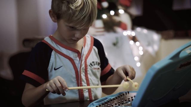 Beau on Xylophone - 1st Day Fun смотреть онлайн