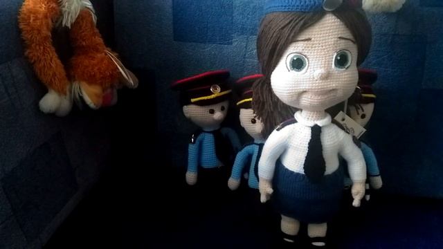 Игрушки крючком Полицейские смотреть онлайн