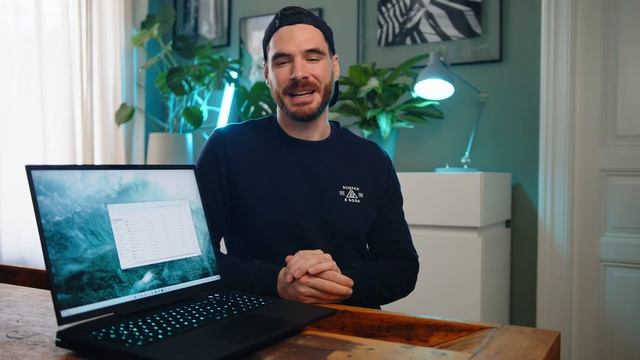One of the best 17" Gaming-Laptops you have never heard about! - XMG Neo 17 Review смотреть онлайн