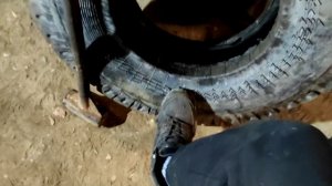 замена шкворней львовского погрузчика.mp4