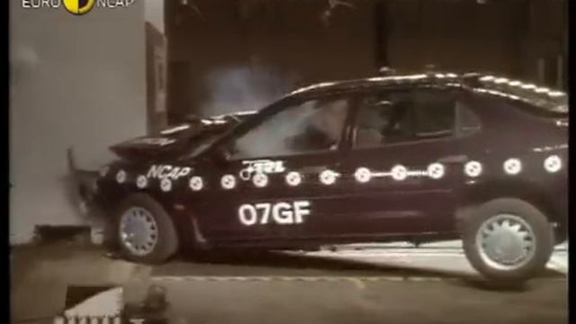 Краш тест Ford Mondeo 1997 (E-NCAP) смотреть онлайн