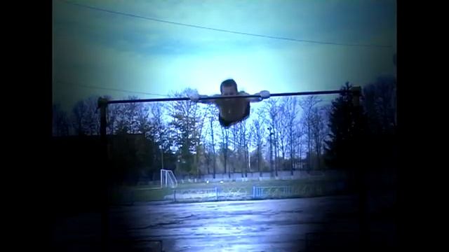 Уличный спорт. Турники и акробатика смотреть онлайн