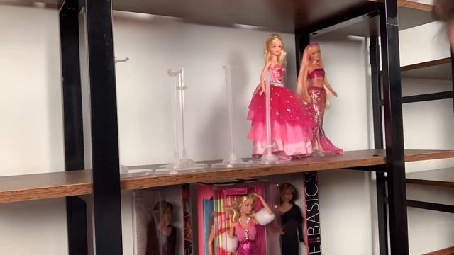 Setting up my doll shelves! Barbie and My Scene (MOVING IN VLOG 4) смотреть онлайн