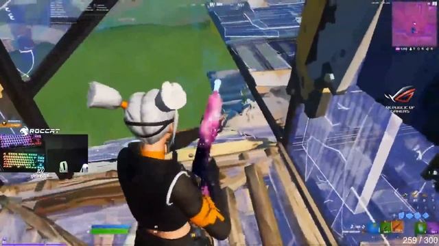 Streamers React to *NEW* "THE MACARENA" EMOTE in Fortnite Item Shop (Macarena Dance) смотреть онлайн