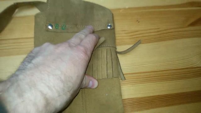 Колчан традиционный замшевый спилковый заспинный две лямки смотреть онлайн