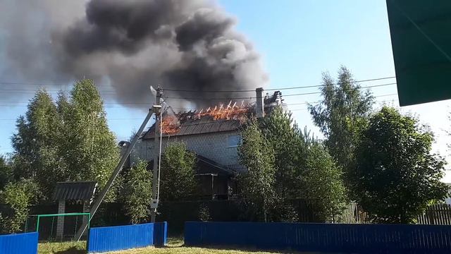 Пожар в Барыбино (на Центральном бульваре)1 смотреть онлайн