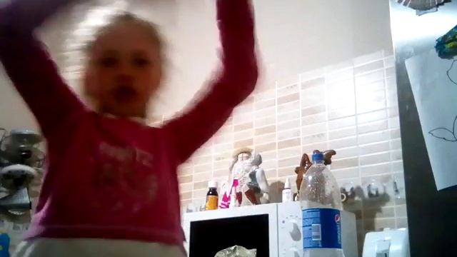 Как НУЖНО себя ВЕСТИ когда ТЫ САМ ДОМА?!!!Показываю смотреть онлайн