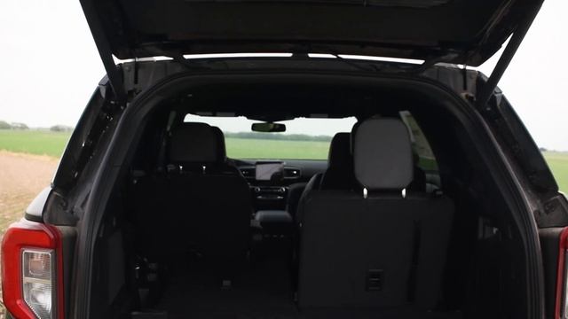 2023 Ford Explorer ST-Line смотреть онлайн