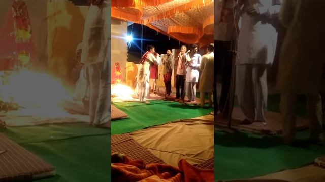 नवरात्रि में माता ने दिये दर्शन। जय माता दी जागरण मुंडा धाम смотреть онлайн