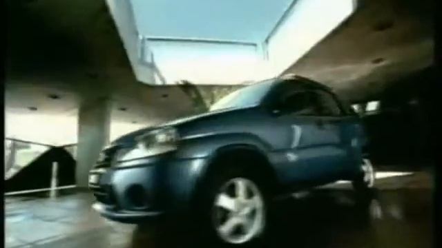 Anuncio Suzuki Ignis - 2002