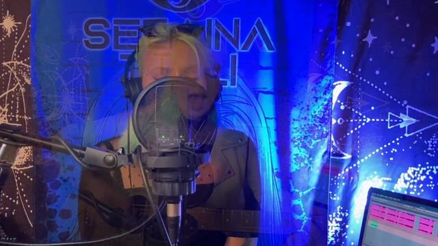 SERAINA TELLI - I'm Not Sorry - live from the Cave смотреть онлайн