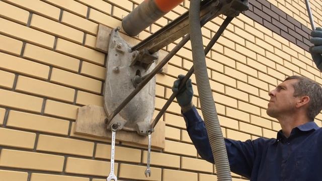 Алмазное бурение кирпичной стены без воды (сухое бурение) смотреть онлайн