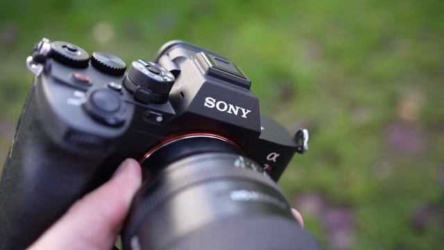 Sony Alpha 7R V смотреть онлайн