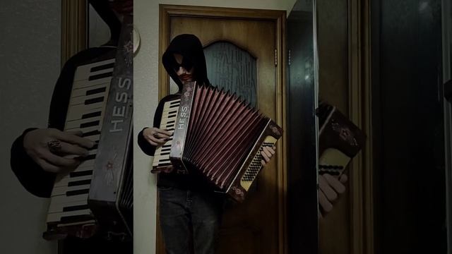 "Carnival Lament" on detuned accordion. Halloween recording. смотреть онлайн