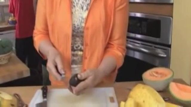 Fruit Knife Skills - Judie Byrd's Kitchen смотреть онлайн