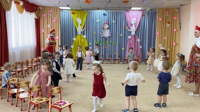 Утренник 8 Марта в ясельной группе "В гости к Матрёшке" смотреть онлайн