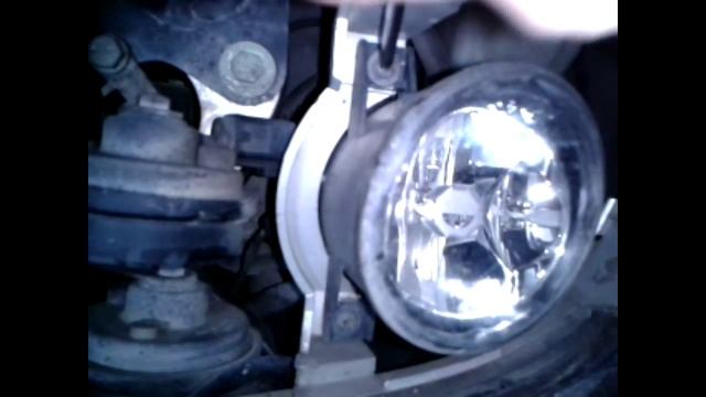 Come smontare i fendinebbia della Volkswagen Polo 9n - How to remove the fog light of the VW Polo 9 смотреть онлайн