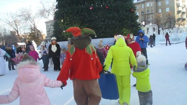 В ГОРОД НА РОЖДЕСТВО.СЕМЬЯ В ДЕРЕВНЕ.Жизнь в деревне,Деревенский канал,Деревенский парень. смотреть онлайн