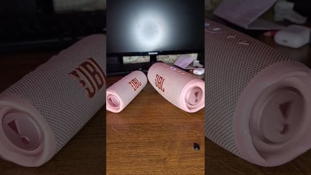 сравнение колонок jbl charge 5 и jbl flip 6 смотреть онлайн